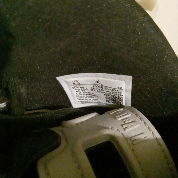 Jordan 6 Tech Chrome women's size 8.5 - Picture 8 of 11